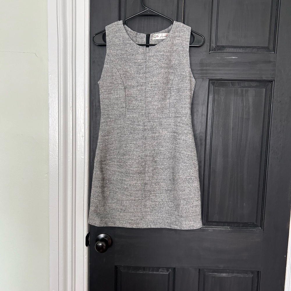 Vintage Classic Gray Sleeveless Sheath Dress